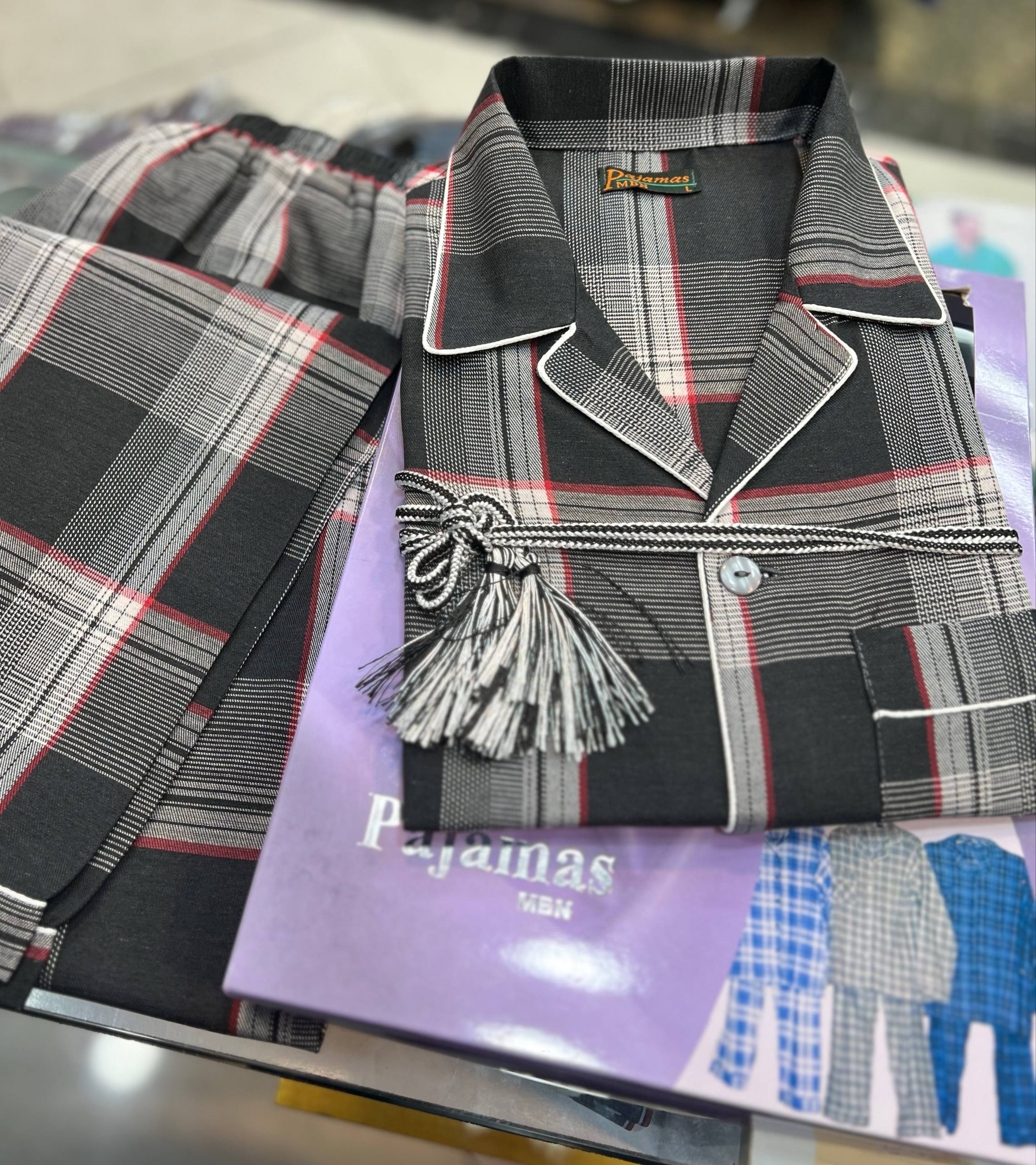 کت و پیژامه مردانه