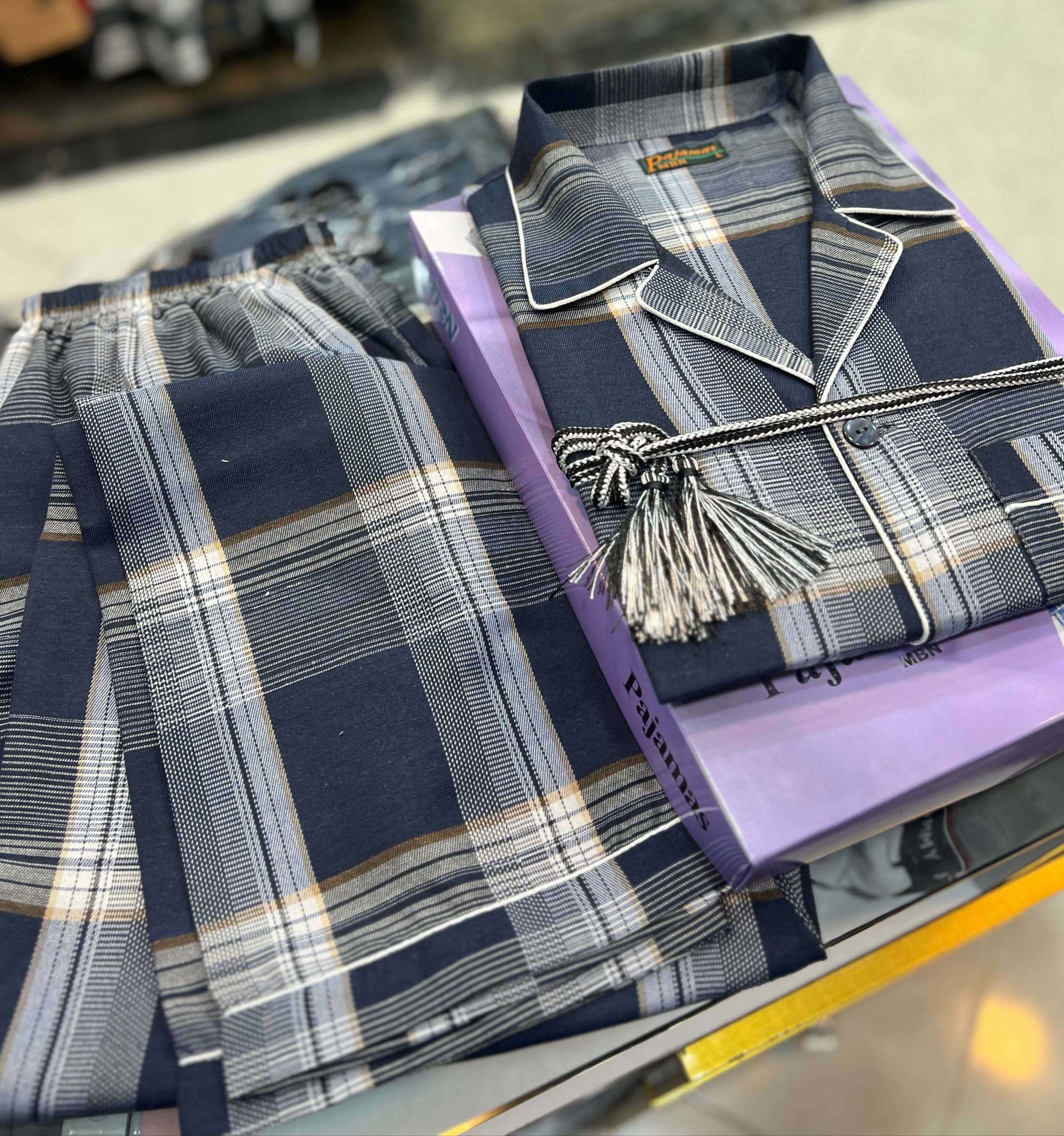 کت و پیژامه مردانه